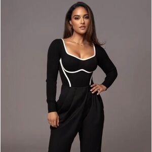 JLUXLABEL Black and White Ribbed Top